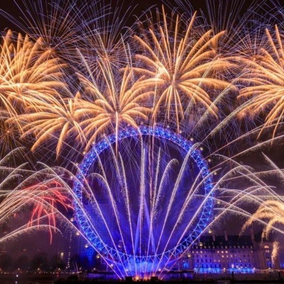 12/31 Co Hosting a Posh Party 🥳 - Picture 10 of 10